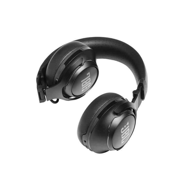 JBL Club 700BT - Black - Wireless on-ear headphones - Detailshot 4 image number null